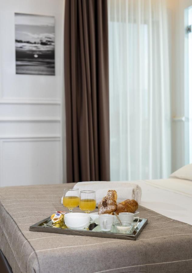 Hotel Xbusiness Nola Bagian luar foto
