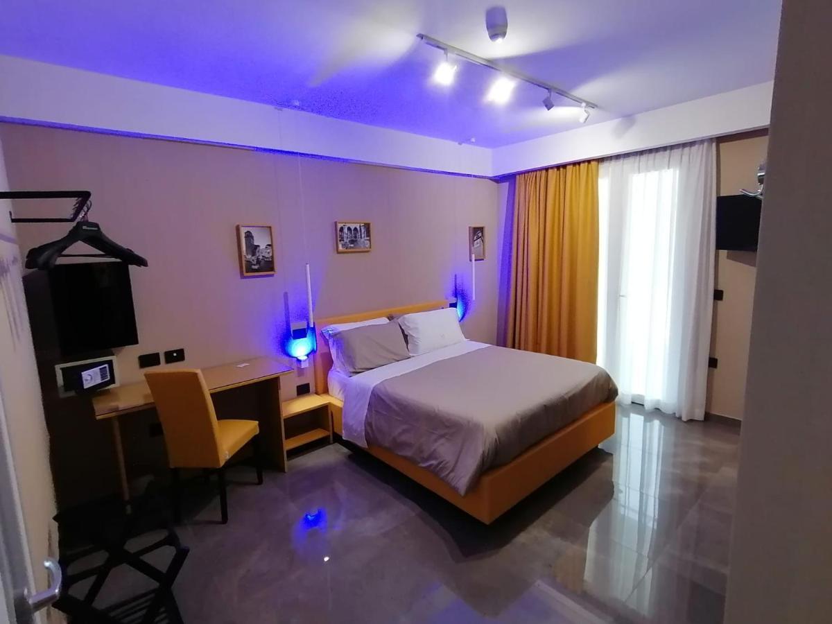 Hotel Xbusiness Nola Bagian luar foto