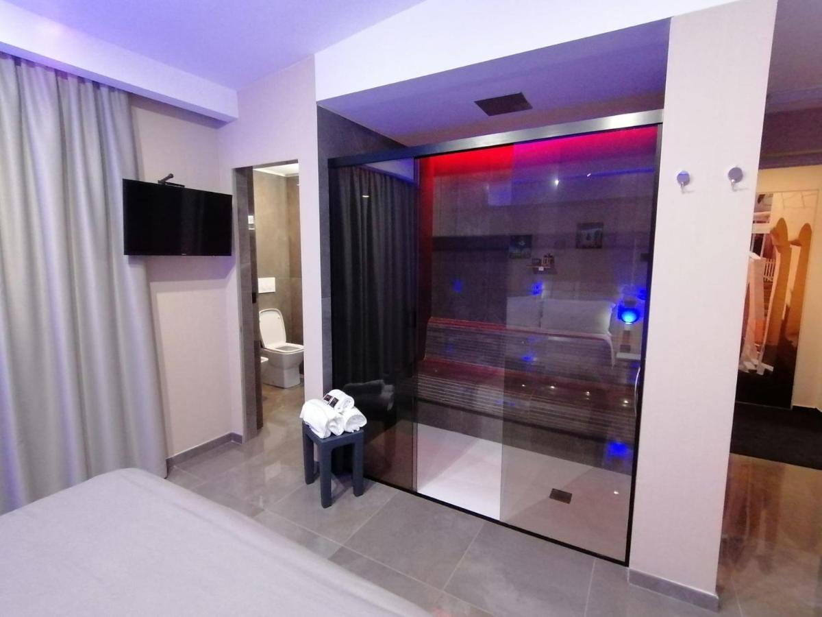 Hotel Xbusiness Nola Bagian luar foto